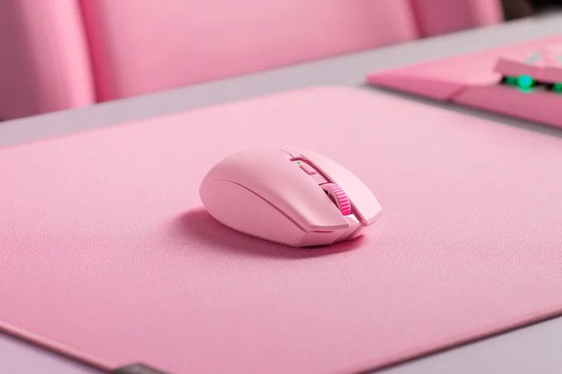 Razer Orochi V2 in Quartz (image courtesy of the manufacturer)